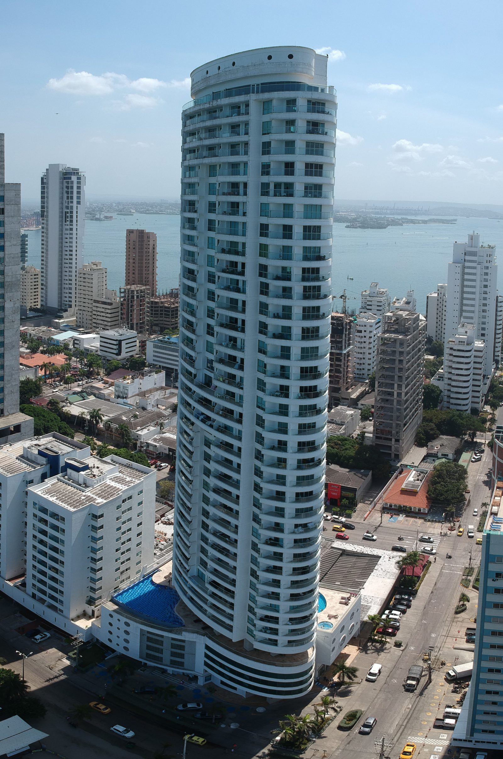 Edificio Palmetto Eliptic · Constructora Jemur